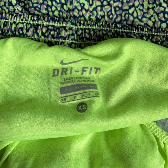 Nike Tempo Shorts Neon Leopard Sz xS - Picture 4 of 7